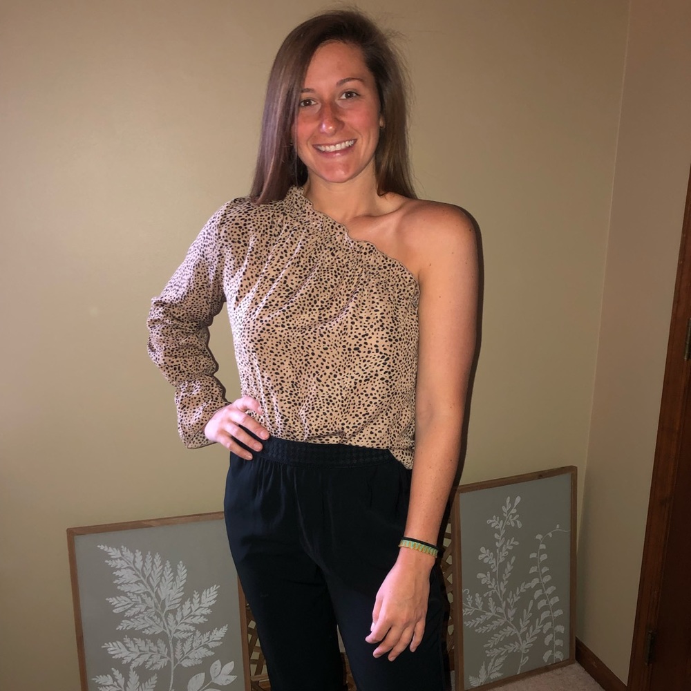 Off the shoulder long sleeve!
